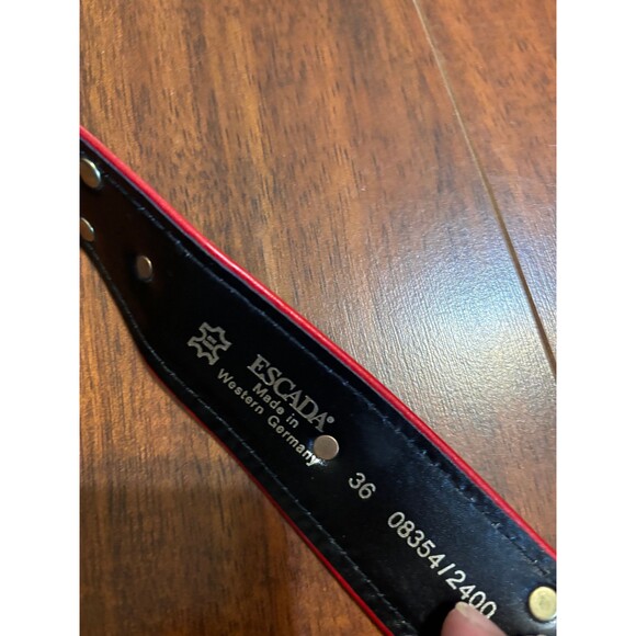 Escada Belt Green Suede with Red edging,  Gold Buckle and Gold Roman Numerals - Picture 6 of 10